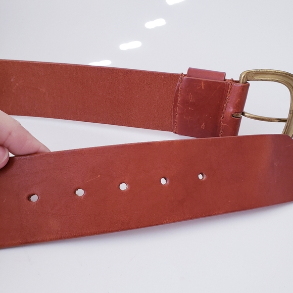 Vintage Liz Claiborne Tan Leather Belt main image 9